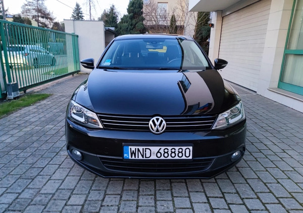 Volkswagen Jetta cena 32000 przebieg: 171071, rok produkcji 2013 z Warszawa małe 352